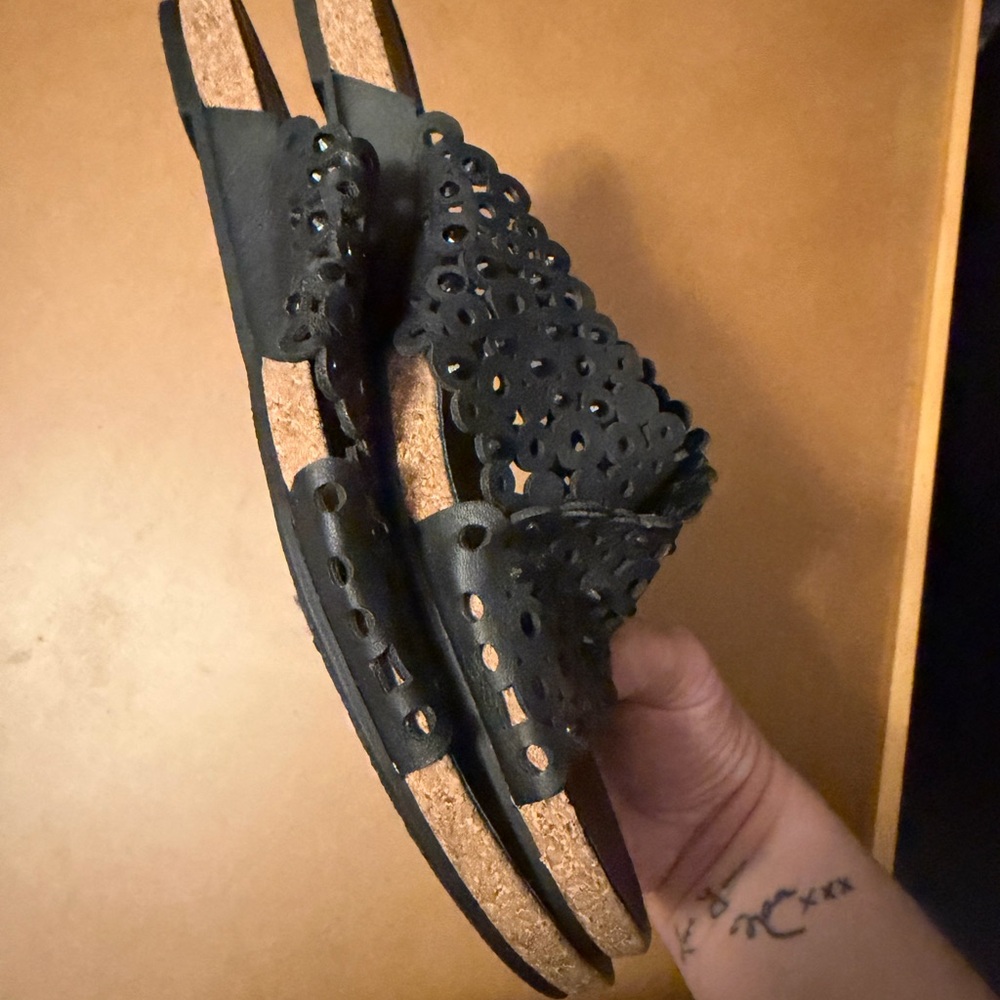 12w Lane Bryant Black Laser-Cut Slide Sandals with Floral Cutouts - Picture 3 of 8